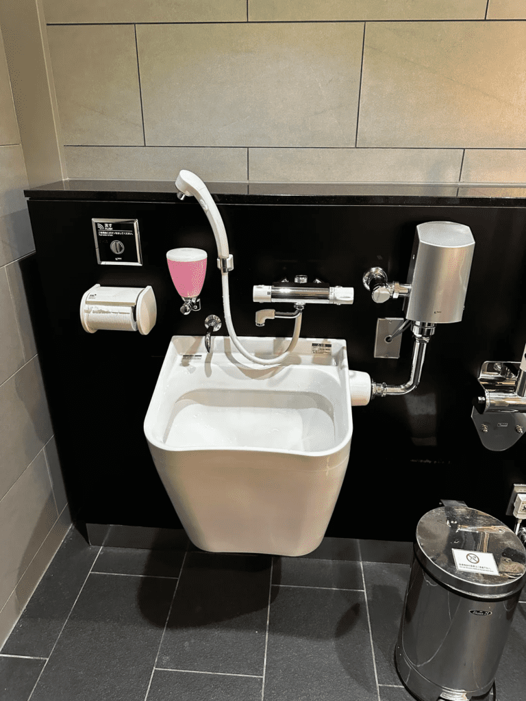 Stoma friendly toilets in Japan